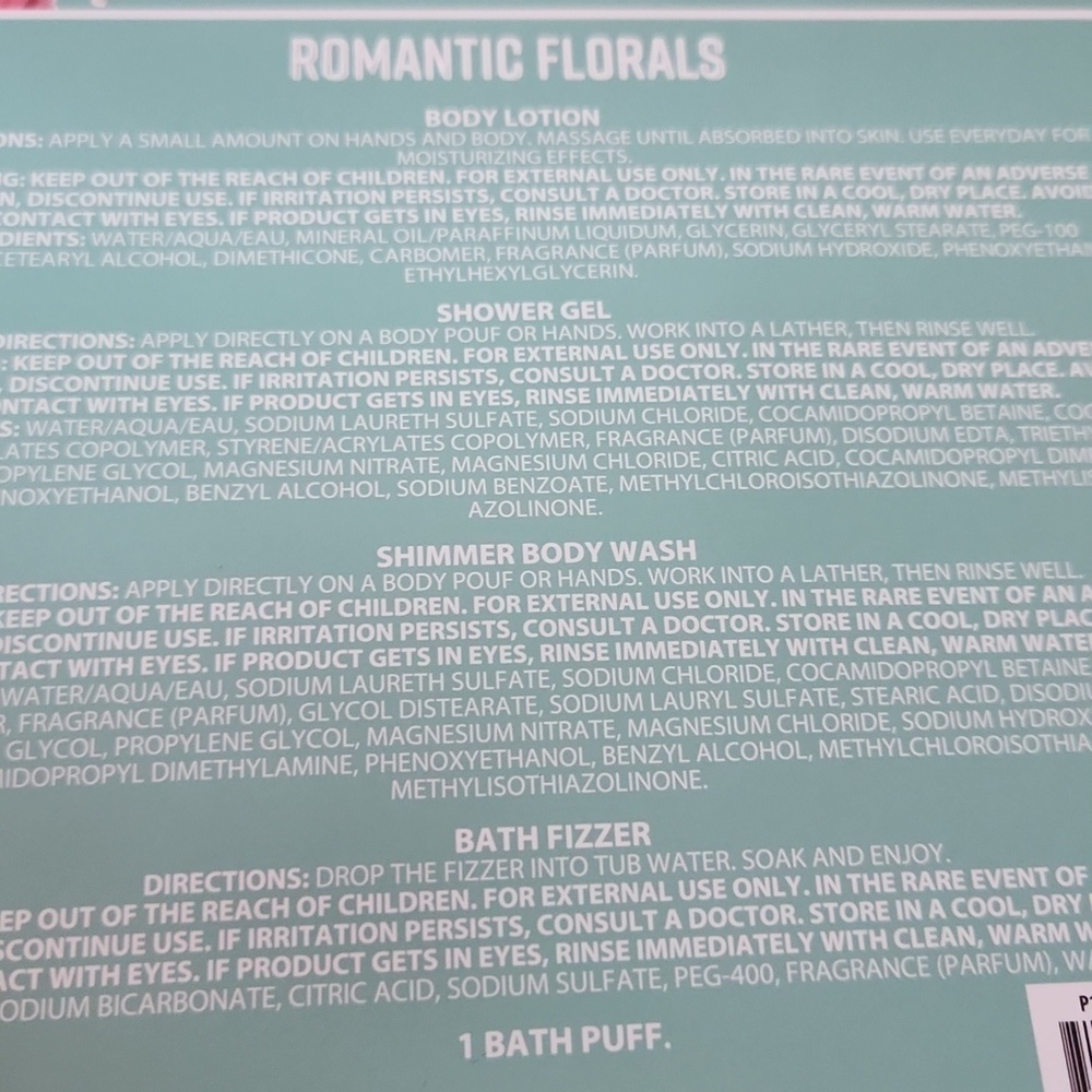 Bodycology Romantic Florals bath and body, lotion and soap set - Picture 3 of 5